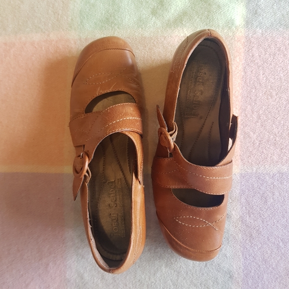JOSEF SEIBEL Tan Leather Heels - Picture 2 of 3